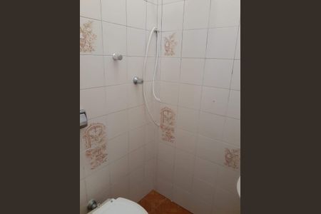 Casa à venda com 180m², 3 quartos e 2 vagas Casa à venda com 180m², 3 quartos e 2 vagasBanheiro