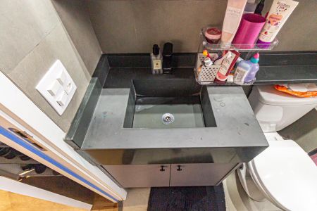 Apartamento à venda com 64m², 2 quartos e 1 vaga Apartamento à venda com 64m², 2 quartos e 1 vagaBanheiro da Suíte