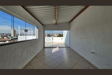 Apartamento à venda com 96m², 2 quartos e 2 vagas Apartamento à venda com 96m², 2 quartos e 2 vagasCobertura