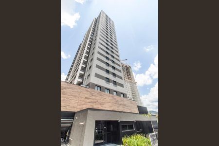Apartamento à venda com 73m², 2 quartos e 1 vaga Apartamento à venda com 73m², 2 quartos e 1 vagaVista da Rua