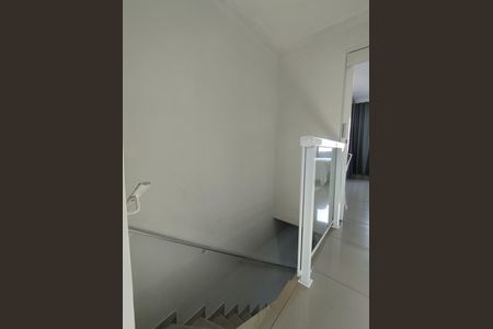 Casa para alugar com 185m², 2 quartos e 1 vaga Casa para alugar com 185m², 2 quartos e 1 vagaCorredor