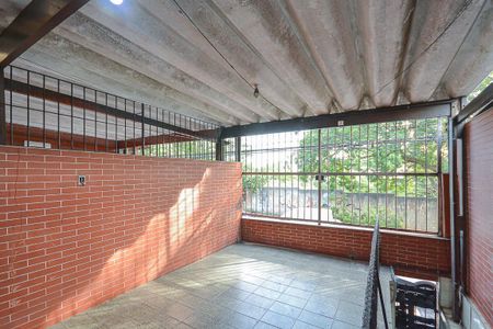 Casa para alugar com 80m², 3 quartos e 1 vaga Casa para alugar com 80m², 3 quartos e 1 vagaSacada