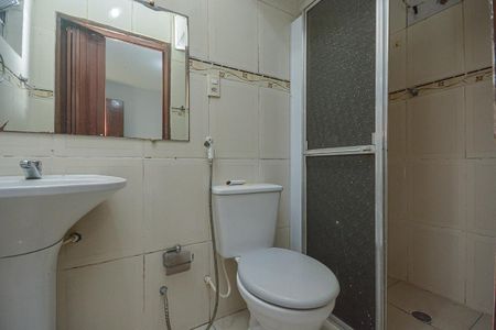 Casa para alugar com 80m², 3 quartos e 1 vaga Casa para alugar com 80m², 3 quartos e 1 vagaBanheiro 1