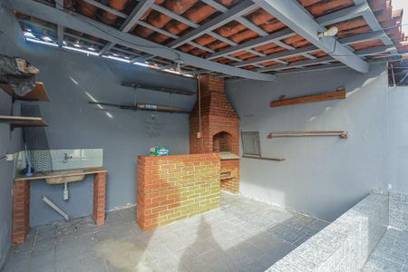 Casa para alugar com 80m², 3 quartos e 1 vaga Casa para alugar com 80m², 3 quartos e 1 vagaChurrasqueira