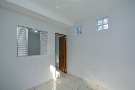 Casa para alugar com 80m², 3 quartos e 1 vaga Casa para alugar com 80m², 3 quartos e 1 vagaSala 2