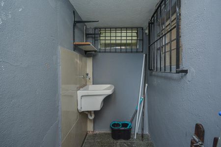 Casa para alugar com 80m², 3 quartos e 1 vaga Casa para alugar com 80m², 3 quartos e 1 vagaÁrea de Serviço
