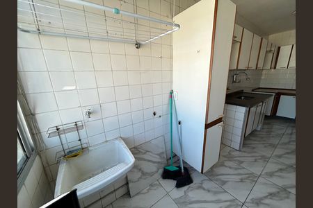 Apartamento à venda com 72m², 2 quartos e 1 vagaÁrea de Serviço