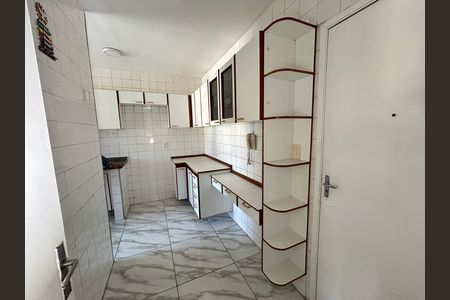 Apartamento à venda com 72m², 2 quartos e 1 vagaCozinha