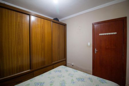 Casa para alugar com 55m², 3 quartos e 3 vagas Casa para alugar com 55m², 3 quartos e 3 vagasQuarto 2