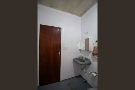 Casa para alugar com 55m², 3 quartos e 3 vagas Casa para alugar com 55m², 3 quartos e 3 vagasBanheiro