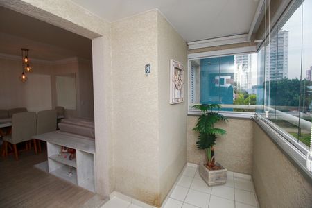 Apartamento à venda com 65m², 2 quartos e 2 vagasVaranda