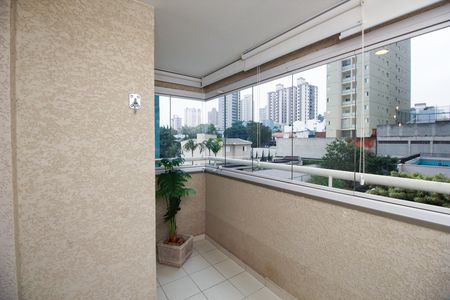 Apartamento à venda com 65m², 2 quartos e 2 vagasVaranda