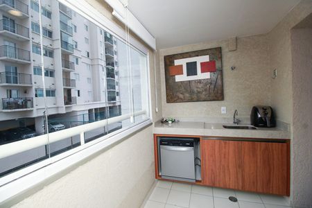 Apartamento à venda com 65m², 2 quartos e 2 vagasVaranda