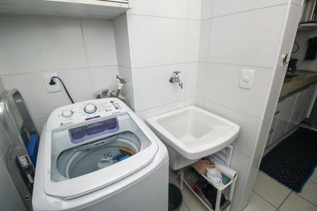 Apartamento à venda com 65m², 2 quartos e 2 vagasÁrea de Serviço