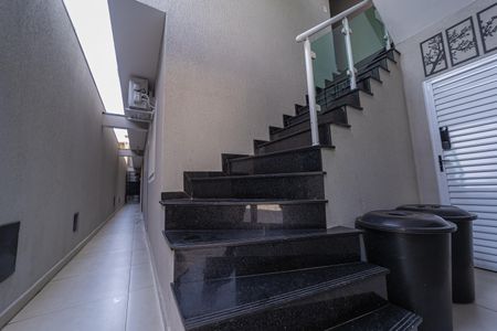 Apartamento para alugar com 30m², 1 quarto e sem vaga Apartamento para alugar com 30m², 1 quarto e sem vagaEscada