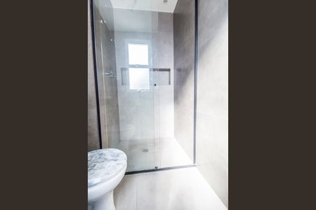 Apartamento à venda com 107m², 1 quarto e 3 vagas Apartamento à venda com 107m², 1 quarto e 3 vagasBanheiro da Suíte