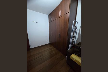 Apartamento à venda com 112m², 2 quartos e 2 vagas Apartamento à venda com 112m², 2 quartos e 2 vagasQuarto