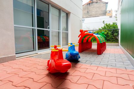 Apartamento para alugar com 69m², 2 quartos e 1 vaga Apartamento para alugar com 69m², 2 quartos e 1 vagaÁrea comum - Playground