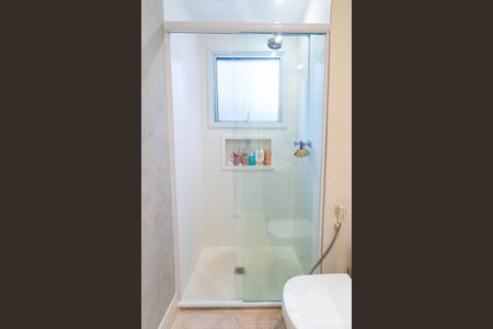 Apartamento para alugar com 69m², 2 quartos e 1 vaga Apartamento para alugar com 69m², 2 quartos e 1 vagaBanheiro da Suíte