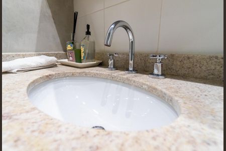 Apartamento para alugar com 69m², 2 quartos e 1 vaga Apartamento para alugar com 69m², 2 quartos e 1 vagaBanheiro Social