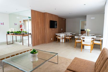 Apartamento para alugar com 69m², 2 quartos e 1 vaga Apartamento para alugar com 69m², 2 quartos e 1 vagaÁrea comum - Salão de festas