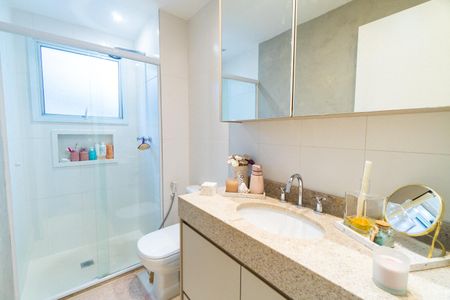 Apartamento para alugar com 69m², 2 quartos e 1 vaga Apartamento para alugar com 69m², 2 quartos e 1 vagaBanheiro da Suíte