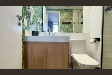 Studio para alugar com 29m², 1 quarto e sem vaga Studio para alugar com 29m², 1 quarto e sem vagaBanheiro
