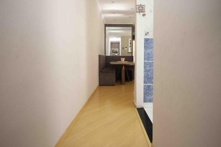 Apartamento à venda com 69m², 2 quartos e 1 vaga Apartamento à venda com 69m², 2 quartos e 1 vagaCorredor de entrada