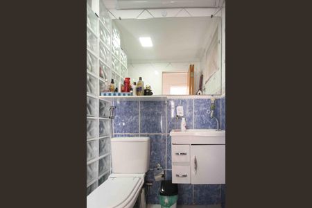 Apartamento à venda com 69m², 2 quartos e 1 vaga Apartamento à venda com 69m², 2 quartos e 1 vagaBanheiro