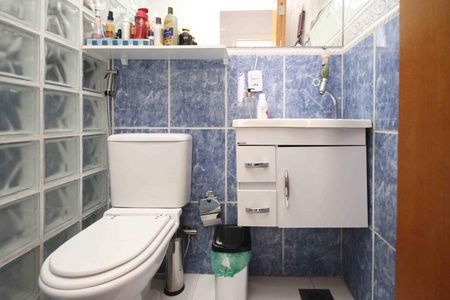 Apartamento à venda com 69m², 2 quartos e 1 vaga Apartamento à venda com 69m², 2 quartos e 1 vagaBanheiro