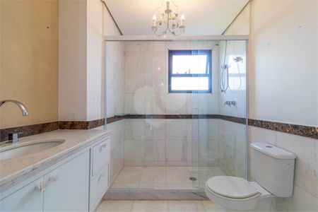 Apartamento à venda com 370m², 4 quartos e 5 vagas