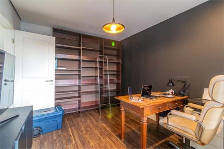 Apartamento à venda com 370m², 4 quartos e 5 vagas