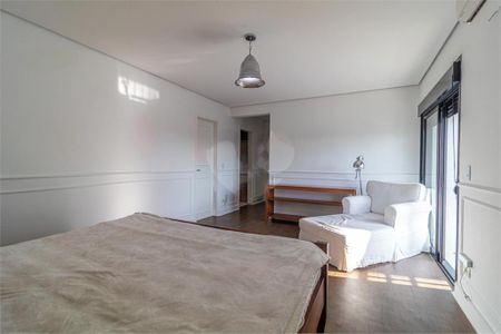 Apartamento à venda com 370m², 4 quartos e 5 vagas