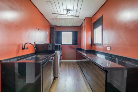 Apartamento à venda com 370m², 4 quartos e 5 vagas