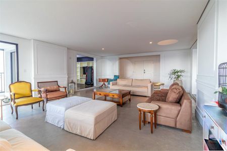 Apartamento à venda com 370m², 4 quartos e 5 vagas