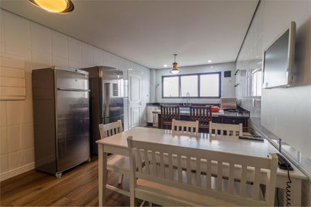 Apartamento à venda com 370m², 4 quartos e 5 vagas