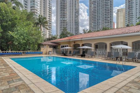 Apartamento à venda com 370m², 4 quartos e 5 vagas