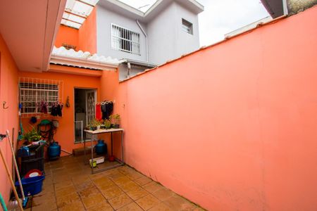 Casa à venda com 141m², 2 quartos e 1 vaga Casa à venda com 141m², 2 quartos e 1 vagaÁrea externa