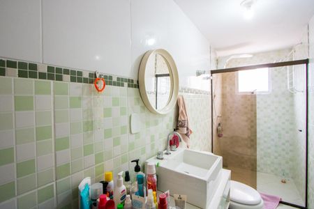 Casa à venda com 141m², 2 quartos e 1 vaga Casa à venda com 141m², 2 quartos e 1 vagaBanheiro da Suíte