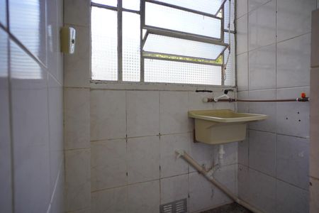 Área de serviço  de apartamento para alugar com 1 quarto, 32m² em Vila Ipiranga, Porto Alegre