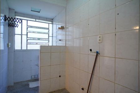 Cozinha  de apartamento para alugar com 1 quarto, 32m² em Vila Ipiranga, Porto Alegre