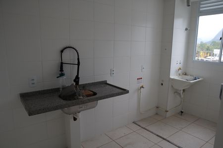 Apartamento à venda com 43m², 2 quartos e 1 vagacozinha + pequena area