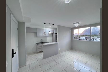 Apartamento à venda com 43m², 2 quartos e 1 vaga Apartamento à venda com 43m², 2 quartos e 1 vagaSala
