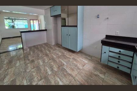 Cozinha de casa de condomínio à venda com 3 quartos, 360m² em Aeronautas, Lagoa Santa