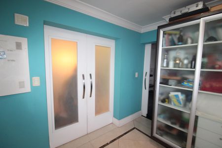 Apartamento à venda com 158m², 3 quartos e 3 vagasQuarto 4
