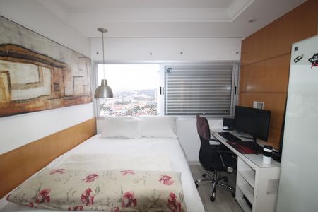 Apartamento à venda com 158m², 3 quartos e 3 vagasQuarto 2