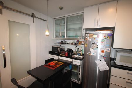 Apartamento à venda com 158m², 3 quartos e 3 vagasCozinha