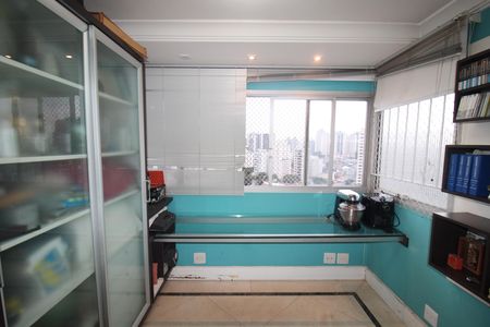 Apartamento à venda com 158m², 3 quartos e 3 vagasQuarto 4