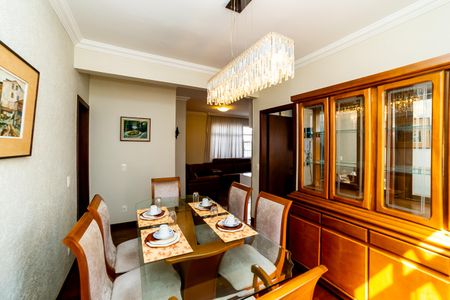 Apartamento para alugar com 106m², 2 quartos e 2 vagas Apartamento para alugar com 106m², 2 quartos e 2 vagasCopa