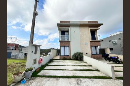 Casa de Condomínio para alugar com 3 quartos, 150m² em Jardim Atalaia, Cotia